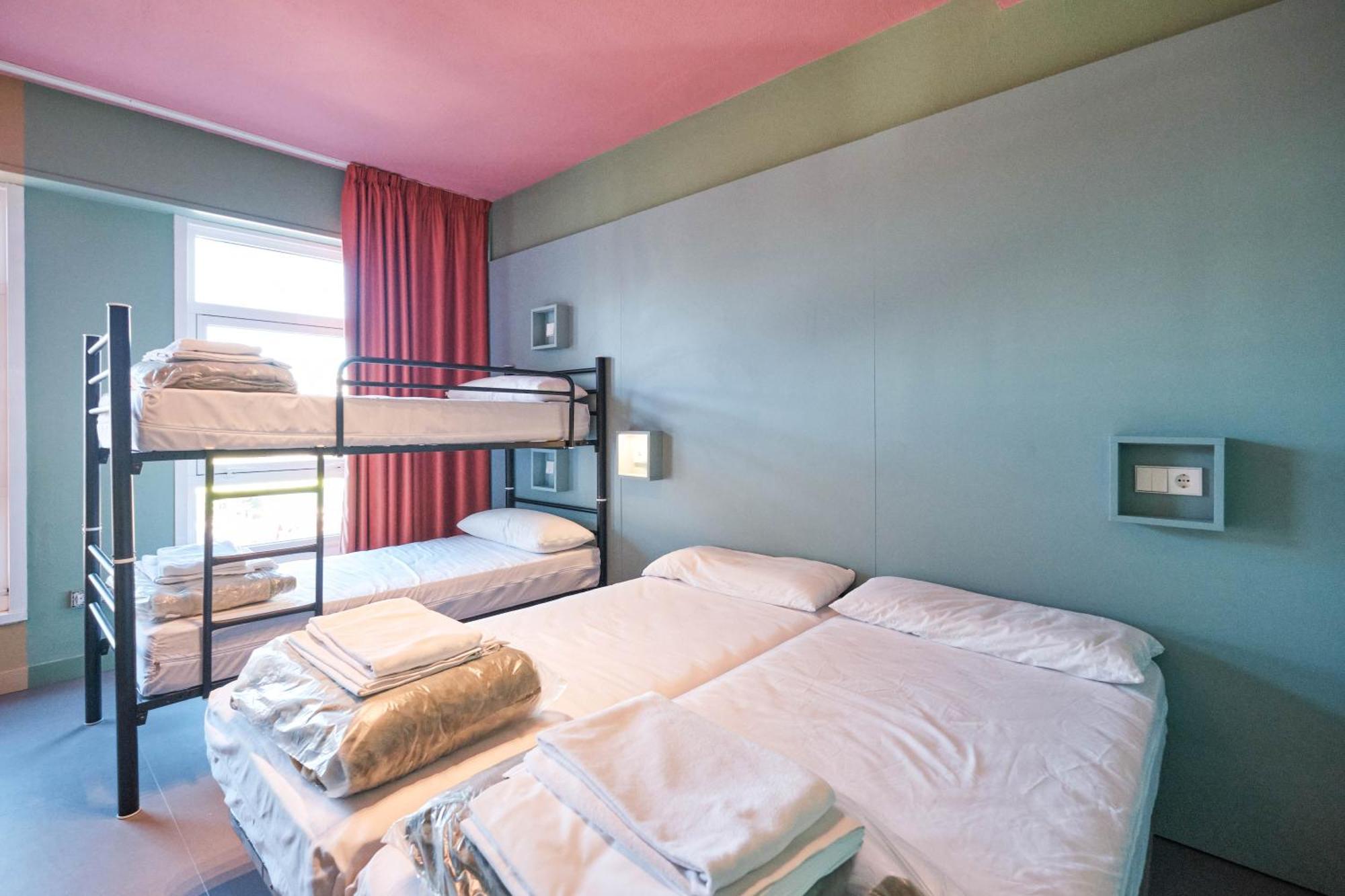 Loop Inn Hostel Santiago De Compostela Bagian luar foto